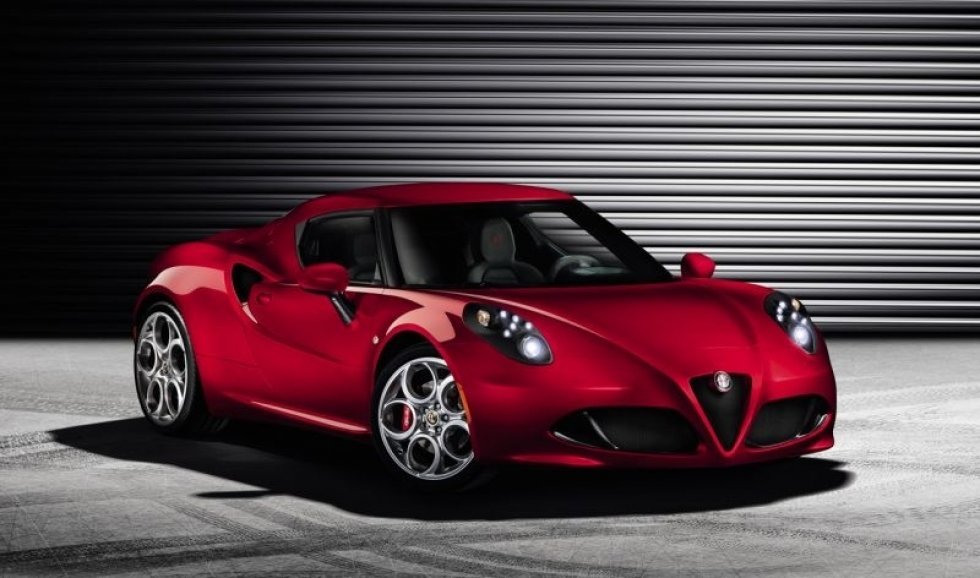 Verdenspremiere på Alfa Romeo 4C