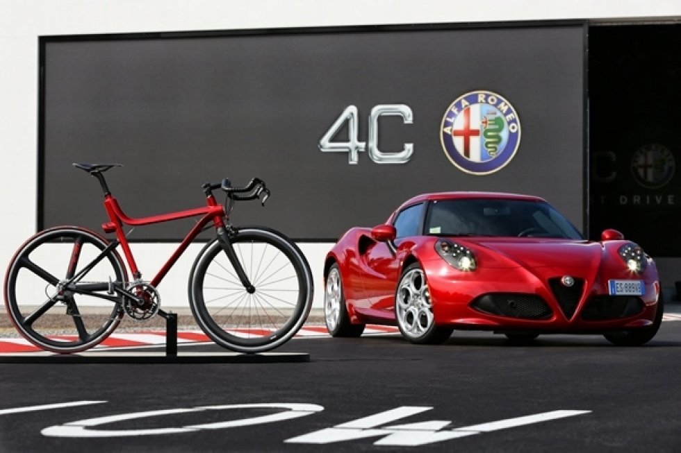 Få den nye Alfa 4C til 26.000 kr.
