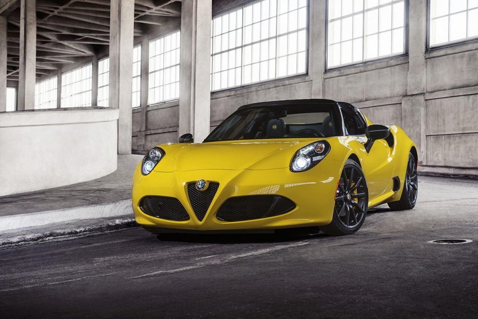 Verdenspremiere på Alfa Romeo 4C Spider